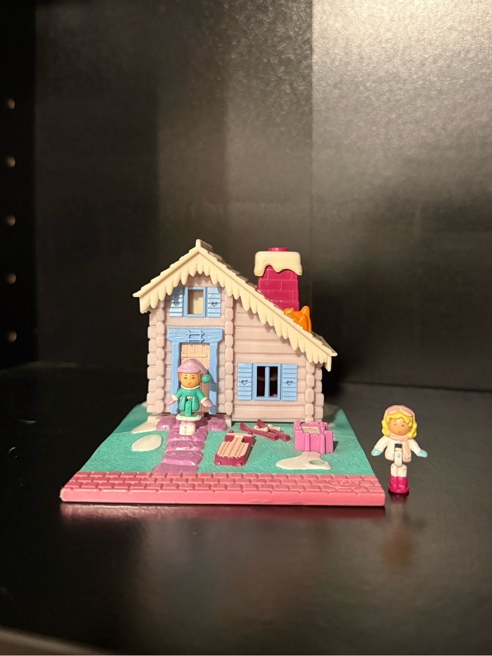 1993 Bluebird Toys Polly Pocket Ski Lodge Vintage Near complete